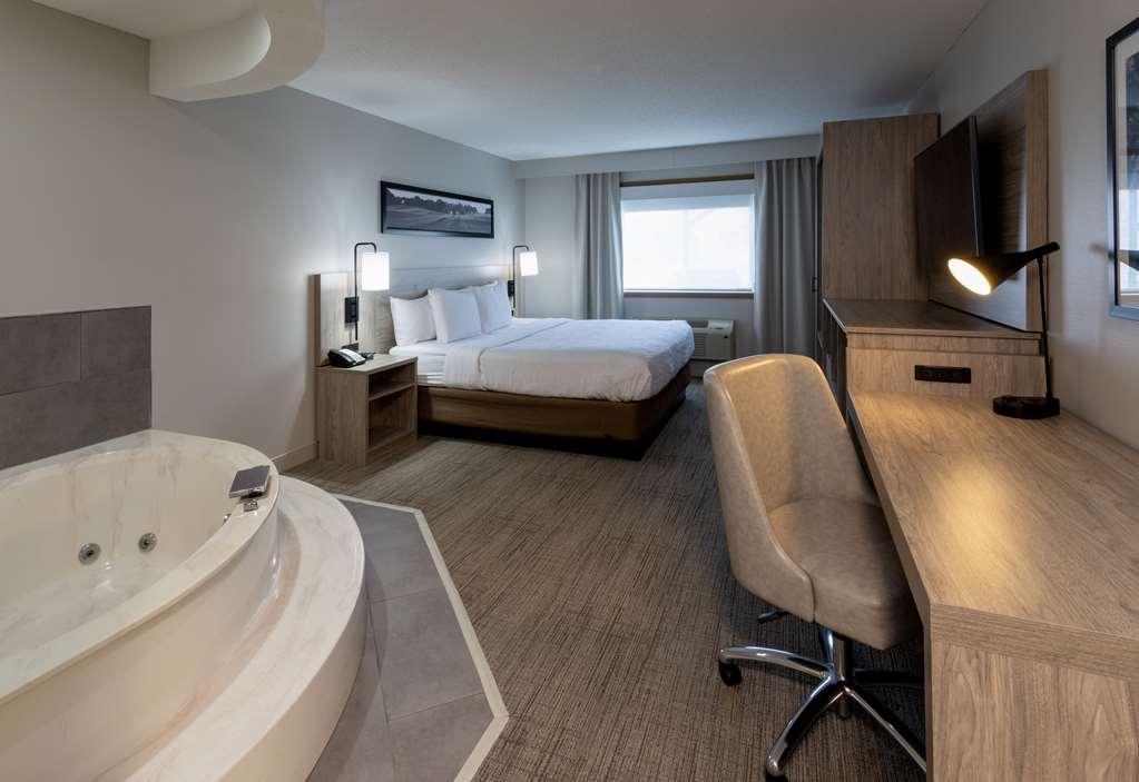 Grandstay Hotel & Suites Cambridge Habitación foto